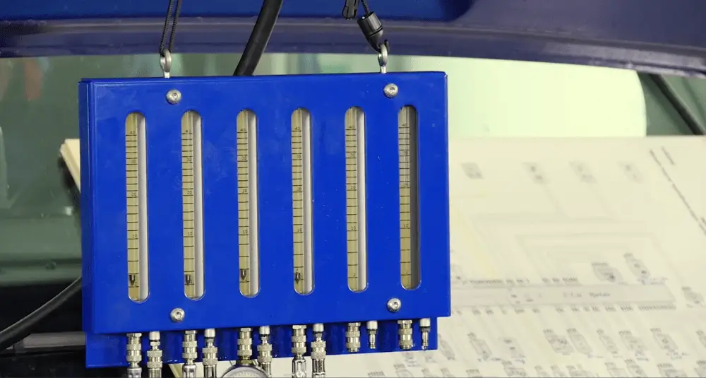 3.4 Die hydraulische Prüfung der Injektoren 3.4 Die hydraulische Prüfung der Injektoren
